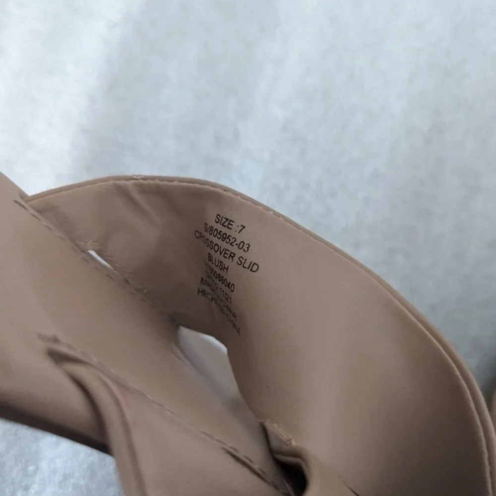 Banana Republic Crossover Slides Size 7 Blush Color Summer - Picture 5 of 5